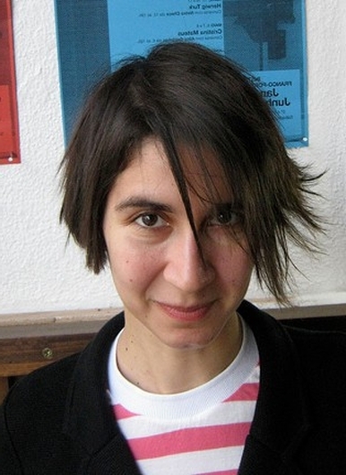 asymetryczne fryzury krótkie uczesanie damskie zdjęcie numer 111A